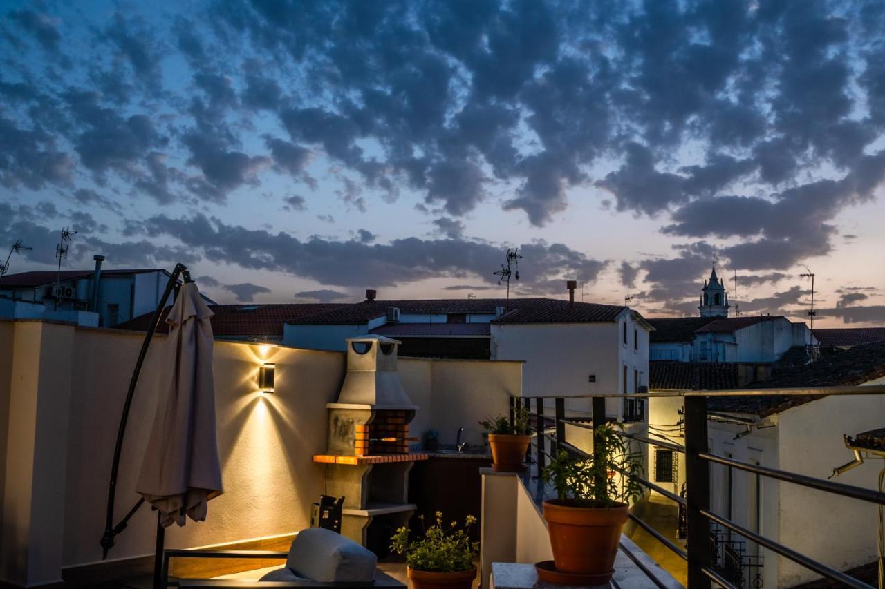 Apartamentos Turisticos El Altozano Fuentes de León Exteriér fotografie
