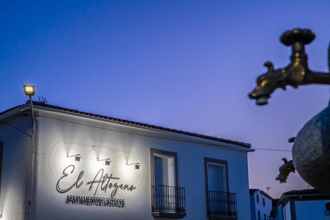 Apartamentos Turisticos El Altozano Fuentes de León Exteriér fotografie