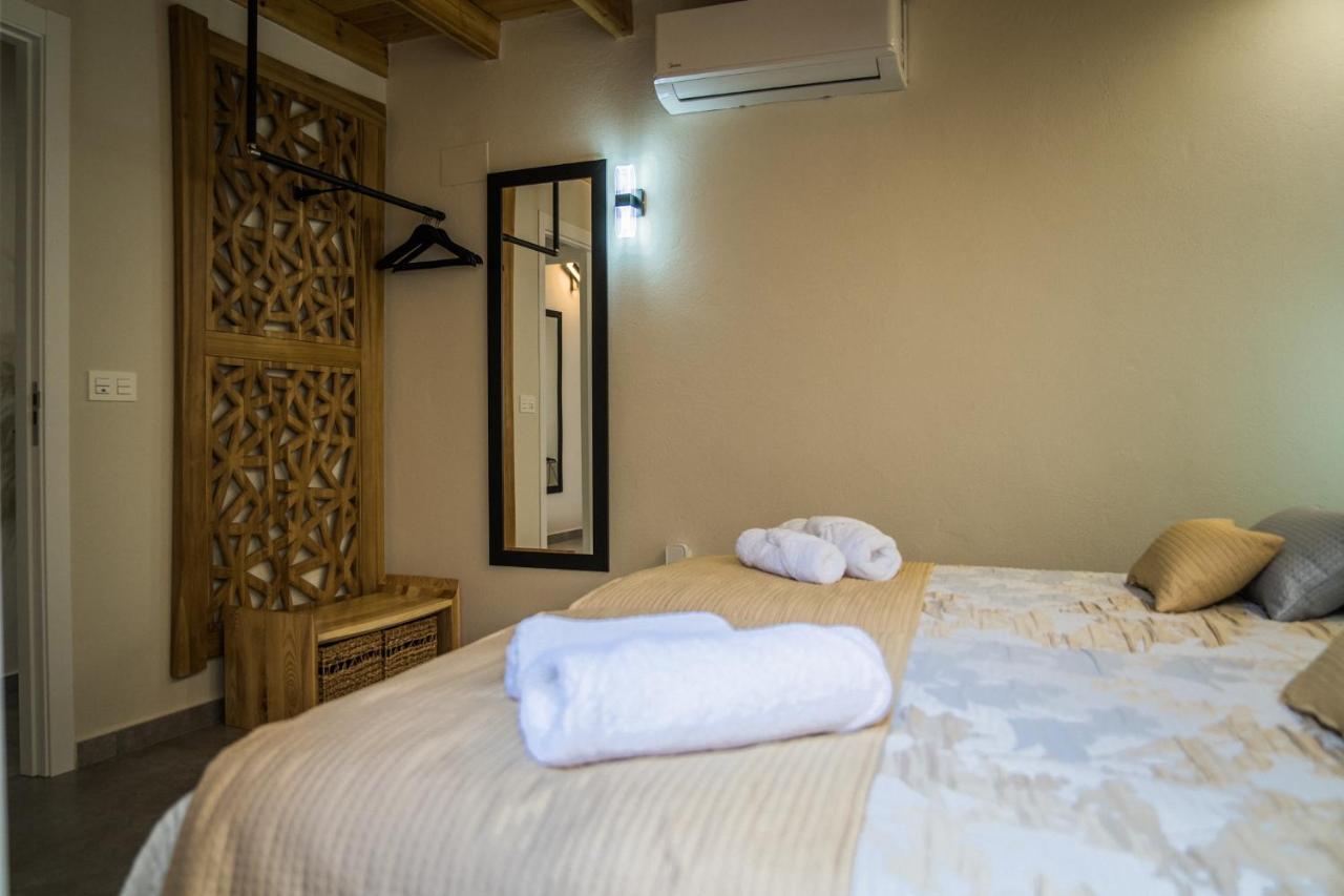 Apartamentos Turisticos El Altozano Fuentes de León Exteriér fotografie