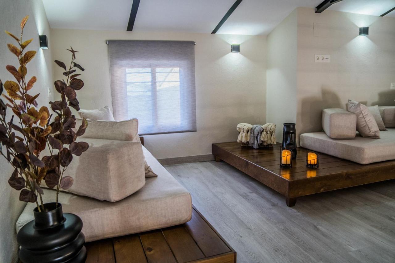 Apartamentos Turisticos El Altozano Fuentes de León Exteriér fotografie